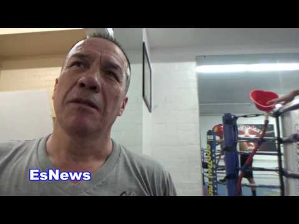 trainer shows how chavez jr moves  vs how canelo moves picks winner EsNews Boxing