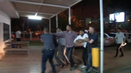 Çeşitli Suçlardan Aranan Biri Cezaevi Firarisi 2 Kişi Saklandıkları Evde Kıskıvrak Yakalandı