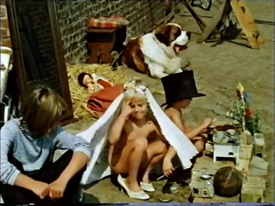 Blumen fur den Mann im Mond (1975)