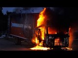 Maoists torch vehicles on G.T.Road connecting Delhi and Kolkata