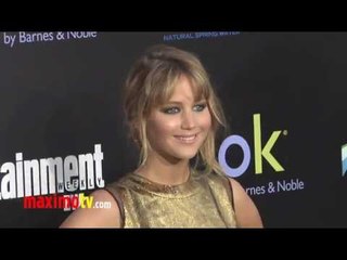 Jennifer Lawrence in GOLDEN DRESS at "The Hunger Games" World Premiere