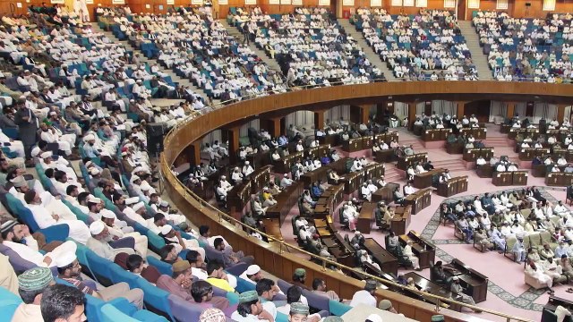 Hukoomton Ko Bura-Bhala Kehne Se Kuch Nahi Hoga Agr Behtri