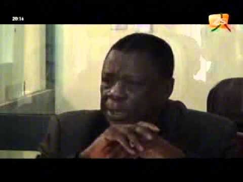 Me Ousmane Seye quitte Benno Bok Guis Guis - Jt français du 03 mai 2012