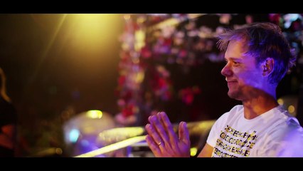 Tomorrowland 2013 - official aftermovie_36