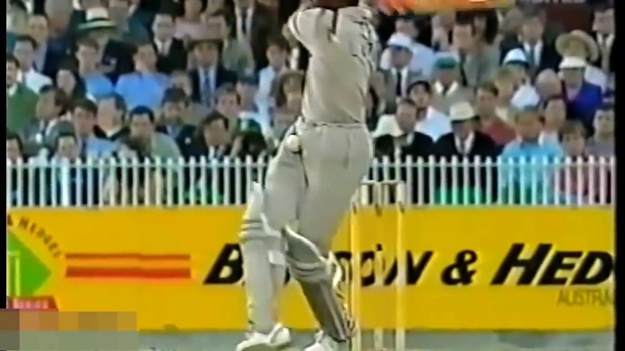 MOST PAINFUL INJURIES IN CRICKET HISTORY - BALL HITS ON NUTS -- TOP 10 WORST INJURIES IN CRICKET