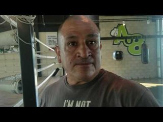 boxing star Giovani Santillan  20-0 11 KOs out of san diego ca EsNews Boxing