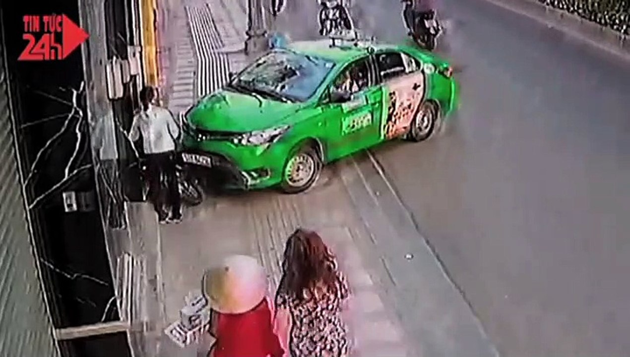 Ce chauffeur de taxi va stopper un voleur de téléphone en mode Hollywood!