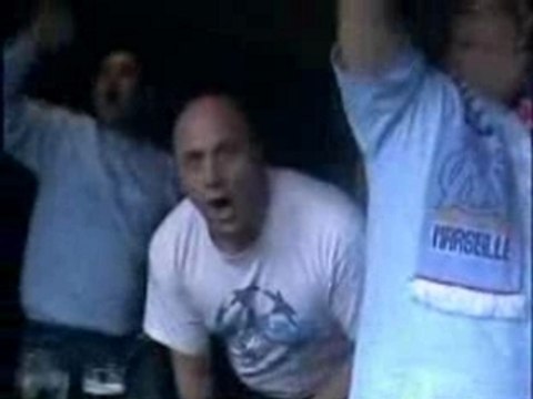 LIVERPOOL OM 2007 AMBIANCE DANS LE PUB ULTRAS MARSEILLE