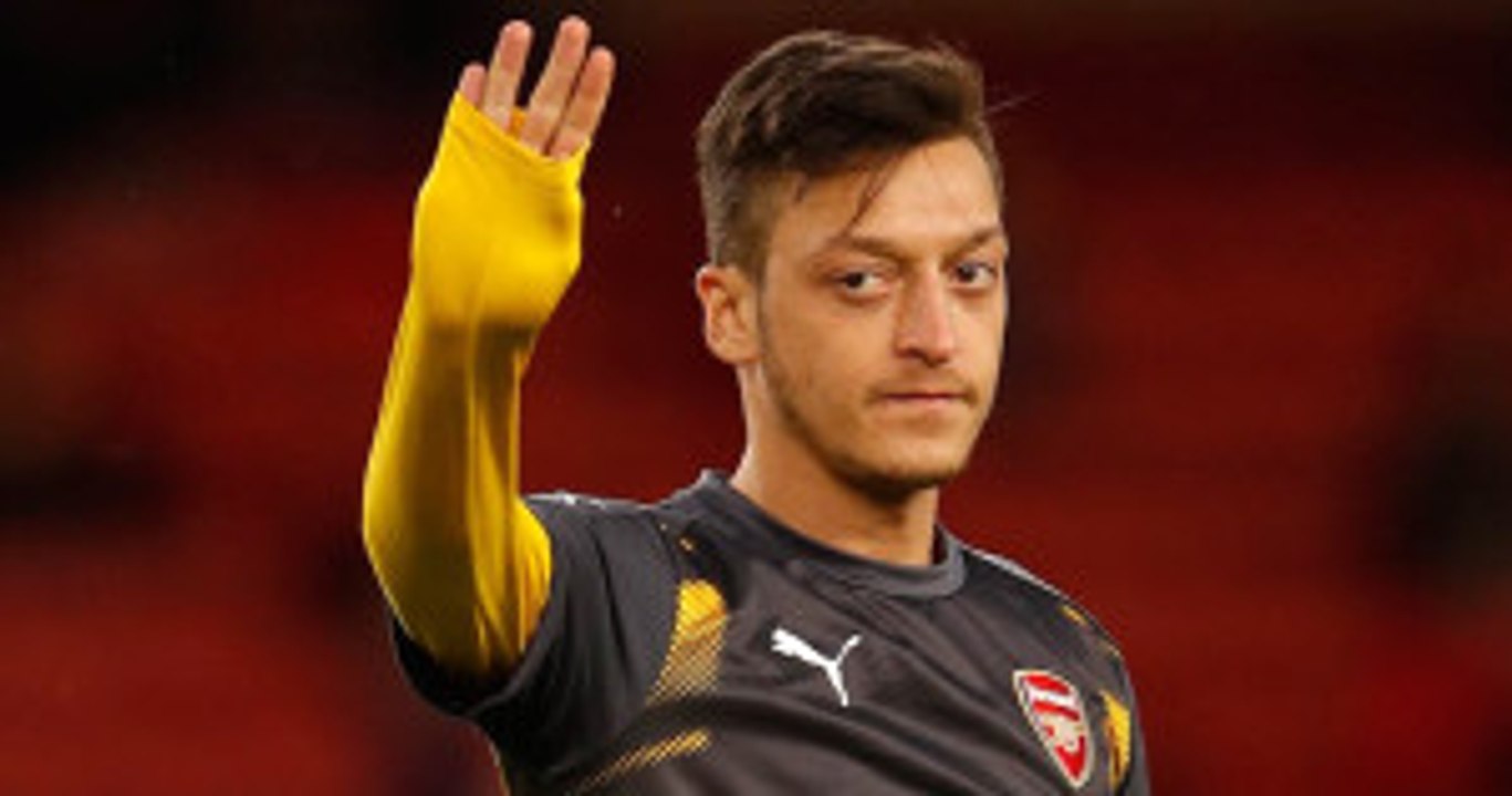 Mesut Özil: Bana Fenerbahçe'yi Soruyorlar, Arsenal'da Kalacağım