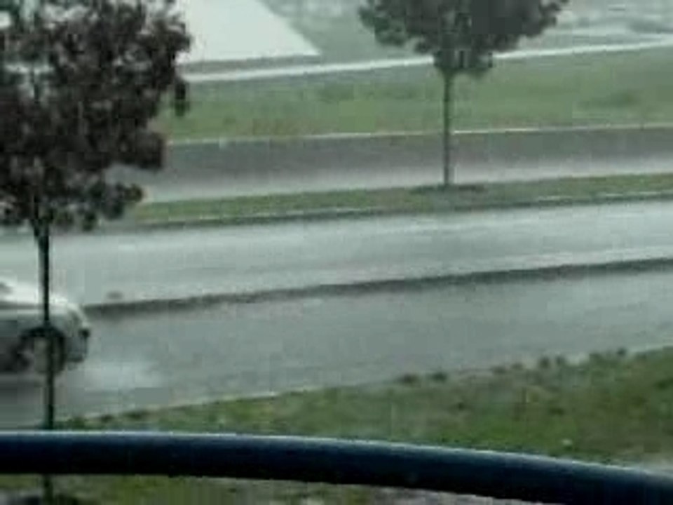 Enorme averse sur Pessac (33)