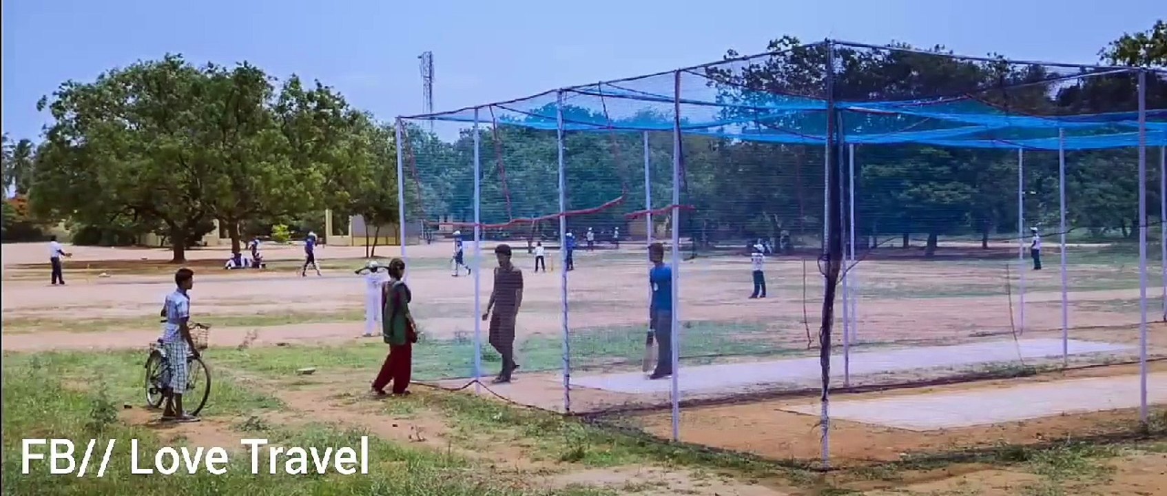 Paalvadi Kathal Super Scene - Athulya Ravi