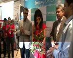 Beautiful Bollywood Actress Chitrangada Singh Launches New Series of Samsung S4
