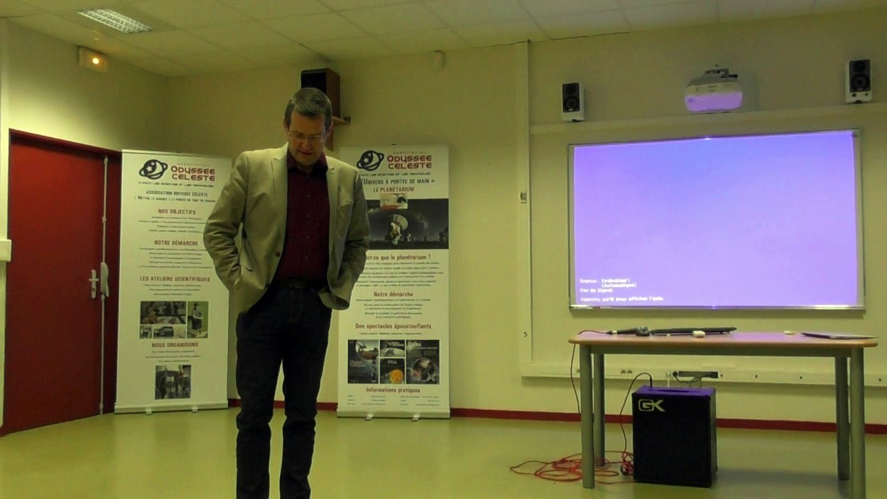 M.Sébastien DESCOTES-GENON(CNRS/LPT): physique quantique,physique des particules I)