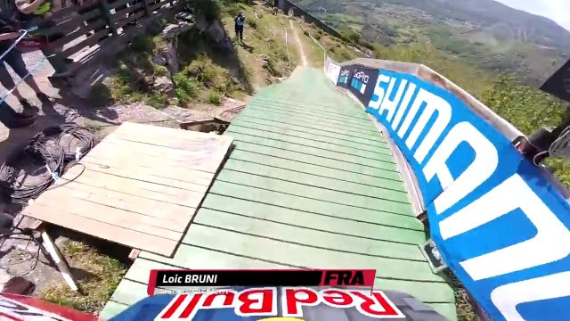 HI-SPEED Loic Bruni in Lourdes - 2017 UCI World Cup - Qualification run