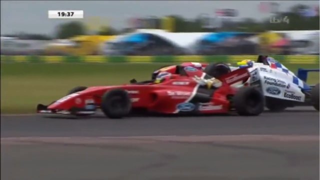 F4 British Championship(Ford MSA Formula Championship) 2016. Croft Circuit. Crashes on the First Lap