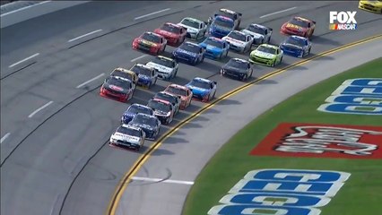 Nascar XFINITY Series 2016. Talladega Superspeedway. Jeb Burton Near Crash