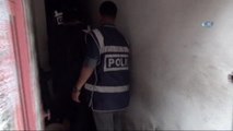 Çatı Katında Uyuşturucu İmalatına Polis Baskını