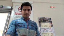 Bursa - Asgari Ücret Ile Çalışan Işci Bulduğu Bin 800 Lirayı Polise Teslim Etti