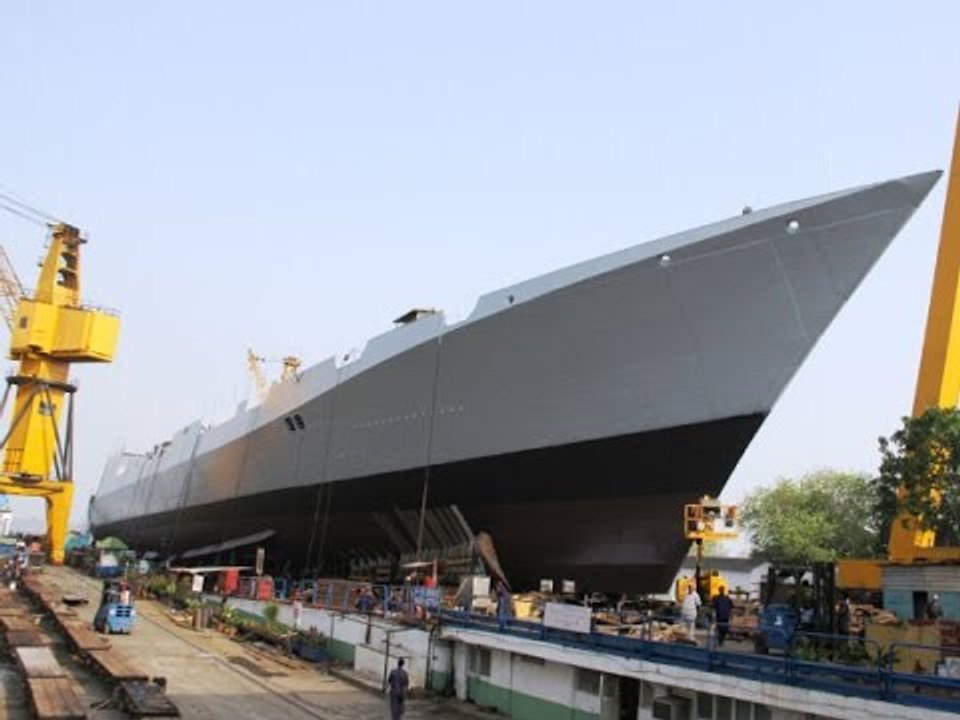 Indian Navy Gets more powerful with 'INS Visakhapatnam' - video Dailymotion