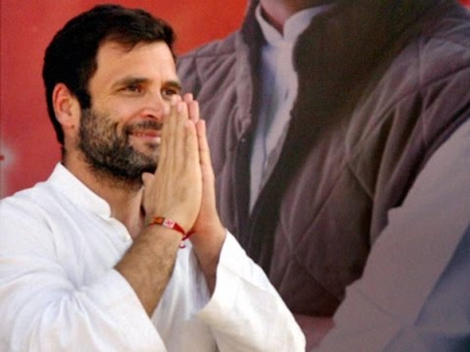 Rahul Gandhi Meets Farmers Ahead of Kisan Rally