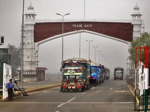 Pakistan Returned Indian Trucks With Bananas