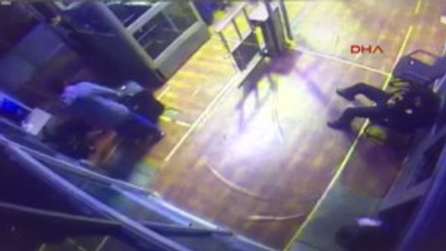 Artvin Sarp Sınır Kapısı'nda Valizden Kadın Çıktı