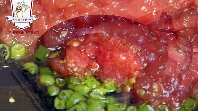 Menemen Tarifi - Domates Yemeği Menemen Nasıl Yapılır