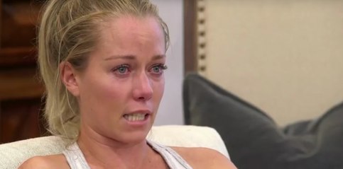 &#039;No Reconciliation!&#039; Kendra Wilkinson Isn&#039;t Making Nice With Her Mom Any Time Soon