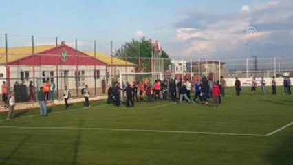 Diyarbekirspor-Darıca Gençlerbirliği Maçında Gerginlik