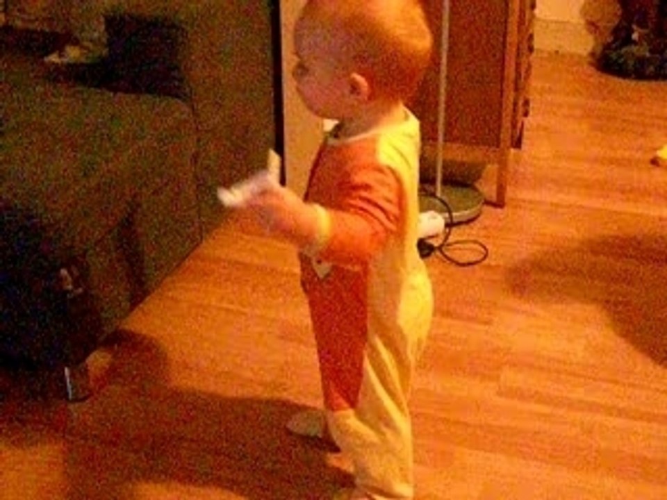 Ethan (I walk)
