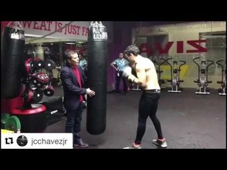Julio Cesar Chavez Working With His Son JCC Jr For The Canelo Fight - esnews boxing