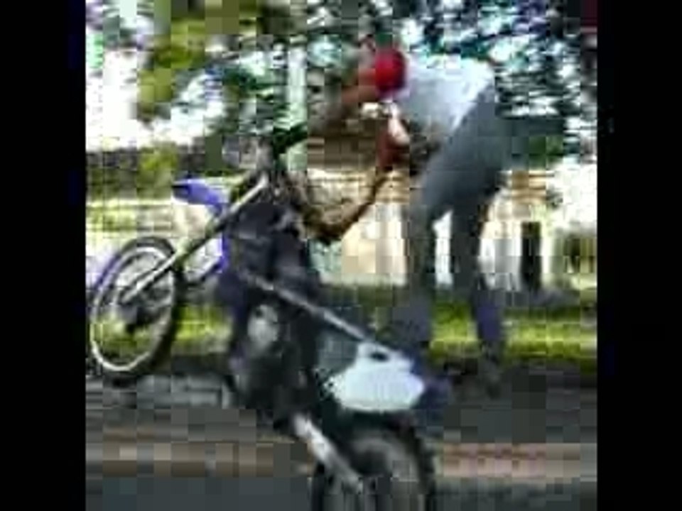 Les biker boys du 95 - FOU D'ESSENCE