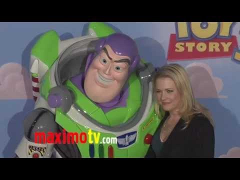Melissa Joan Hart at DISNEY ON ICE Presents Toy Story 3 Premiere Arrivals