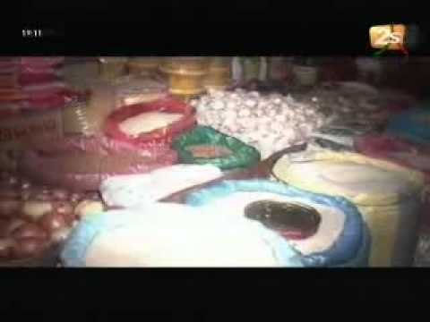 Réactions des commerçants suite à la baisse des prix JT wolof du 24 avril 2012