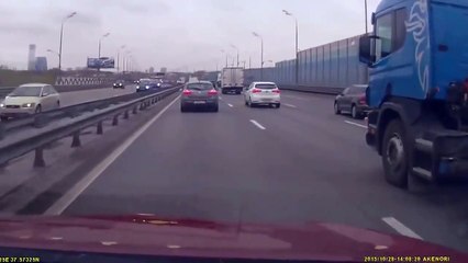 Car Crash very Shock dash camera 2015