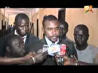 Baisse des prix  Le Gouvernement déterminé à respecter ses enagements  JT français du 24 avril 2012