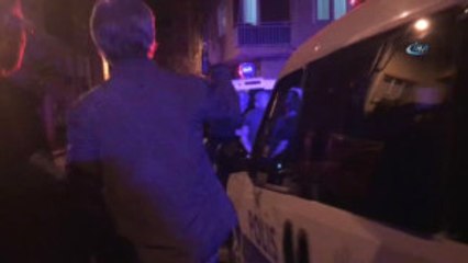 Cephanelik Gibi Araç Yakalandı, 3 Kişi Gözaltına Alındı