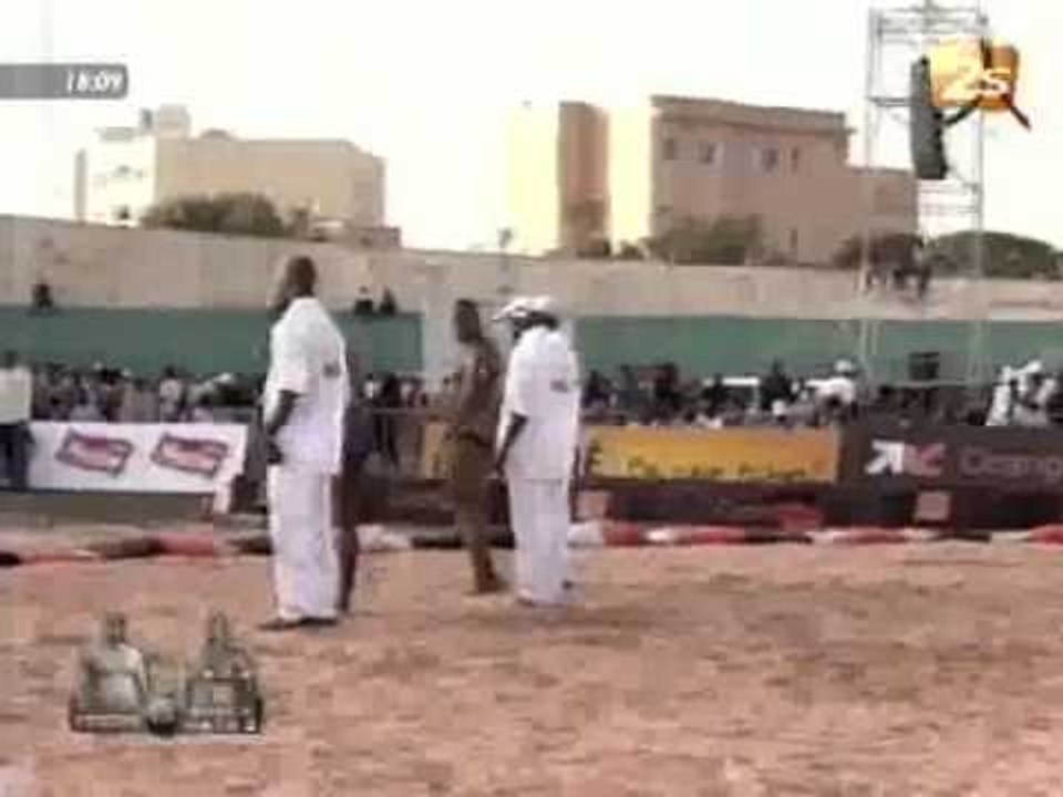 Dance Zoss du 22 Avril 2012 Stade Demba Diop