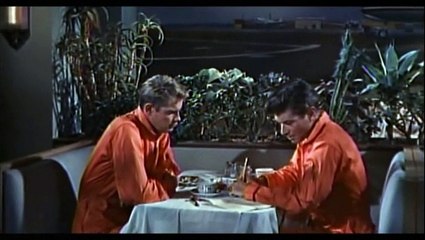 The Crowded Sky (1960) 2/2