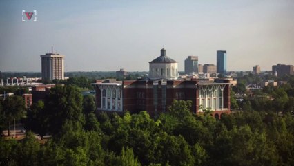 College Students Accused of Climbing Through Ceiling Ducts to Steal Exams