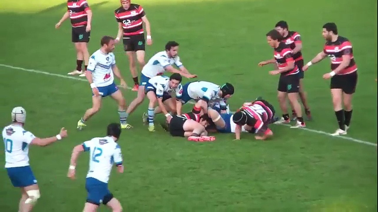 Il donne la victoire à son équipe sur un dop de 40m à la dernière seconde