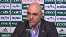 Presidente do Palmeiras explica demissão de Baptista e despista sobre Cuca