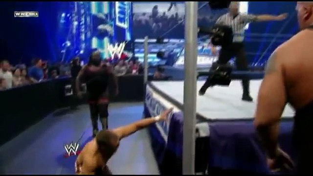 Mark Henry vs Daniel Bryan WWE Smackdown November 4th 2011