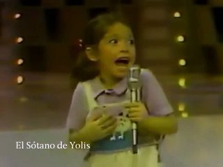 Niña de las vocales