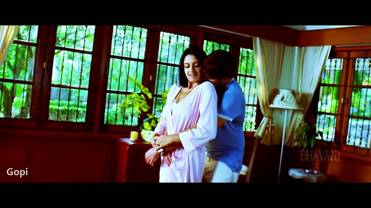 Jagapathi Babu And Vimala Raman Romantic Songg