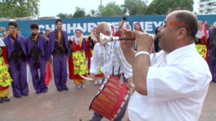 Antalya Yörük Festivali'nde Develer Asfaltta Yürüdü