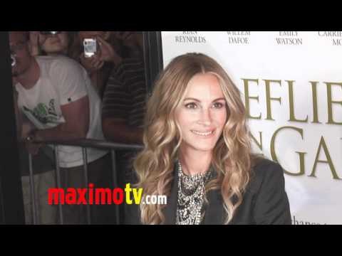 Julia Roberts at Fireflies in the Garden Premiere Arrivals