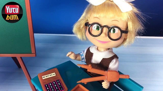 Barbie Öğretmen Maşa ile Koca Ayı Türkçe Karakteri Maşa ya Ders Veriyor | Yutubum