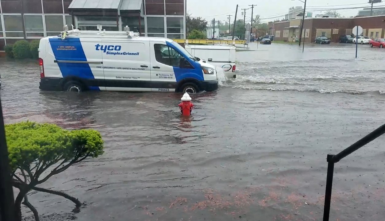Heavy Rain Triggers Street Flooding in Northern New Jersey