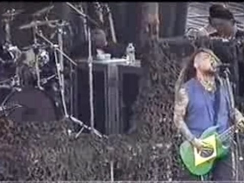 Soulfly - Eye For An Eye (With Dino Cazares)